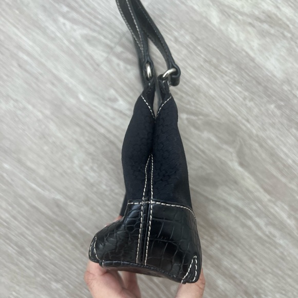 Mini Nine West Purse - Picture 3 of 7